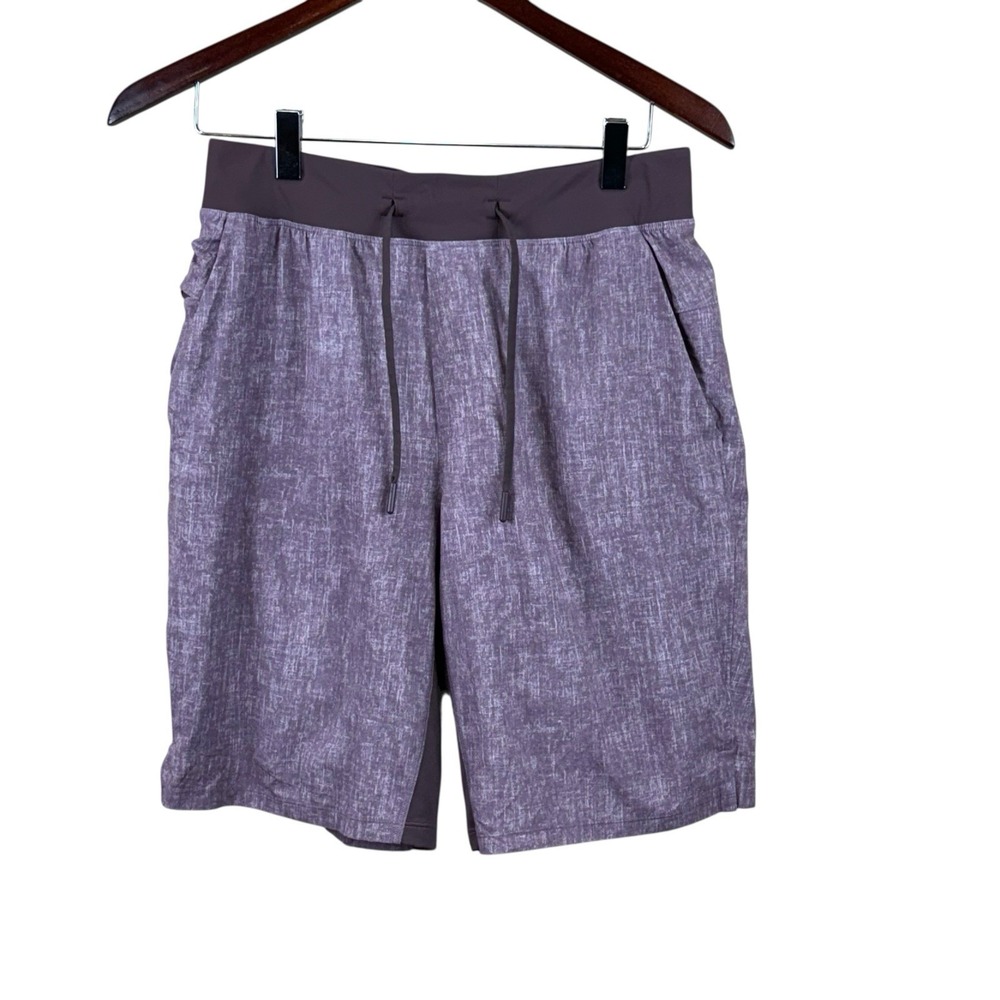 Lululemon Shorts Mens Small Burgundy Rust License To Train Zip Pocket